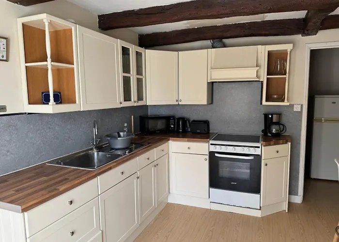 Comfortable Countryside Gite Access To Jacuzzi